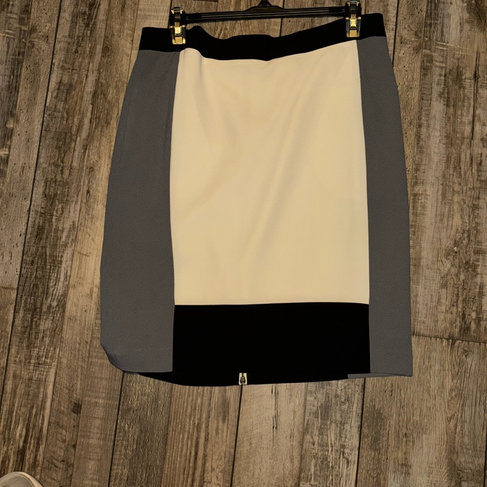Women’s Skirt Suit